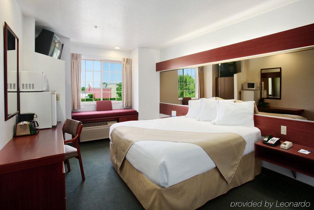 Travelodge By Wyndham Stockton Eksteriør billede