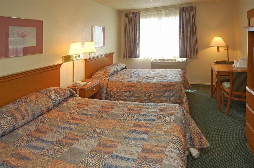 Travelodge By Wyndham Stockton Eksteriør billede